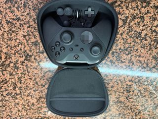 Mando Xbox Elite Series 2 + Estuche ( como nuevo )