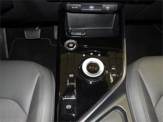 KIA Niro 1.6 GDi HEV 104kW (141CV) Drive