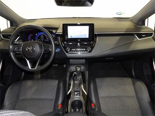 TOYOTA Corolla 1.8 125H STYLE E-CVT