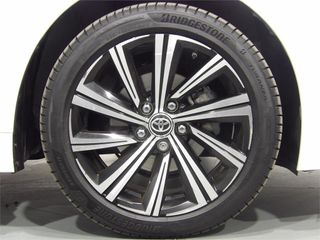 TOYOTA Corolla 1.8 125H STYLE E-CVT