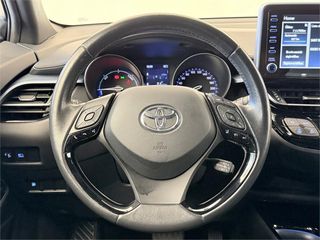 TOYOTA Toyota C-HR 5P Advance 180H e-CVT