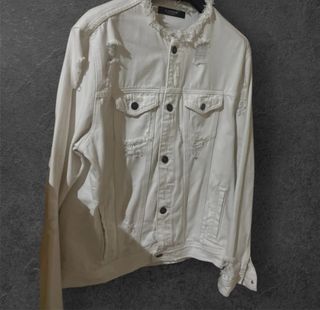 Giacca di jeans bianca strappata taglia XL