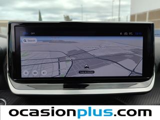 Peugeot 2008 Allure Hybrid eDCS6 100 kW (136 CV)