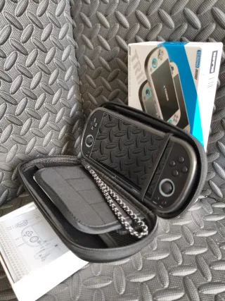 Consola emuladora Trimui Smart Pro + accesorios