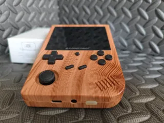 Consola emuladora Anbernic RG351V + accesorios