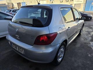 PEUGEOT 307 5p XT 2.0 HDi 90