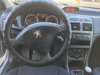 PEUGEOT 307 5p XT 2.0 HDi 90