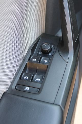 SEAT Nuevo León SP 2.0 TDI 110kW DSG Style Go