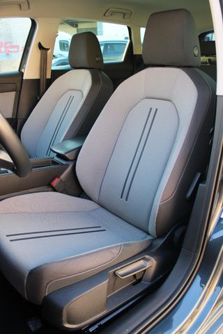 SEAT Nuevo León SP 2.0 TDI 110kW DSG Style Go