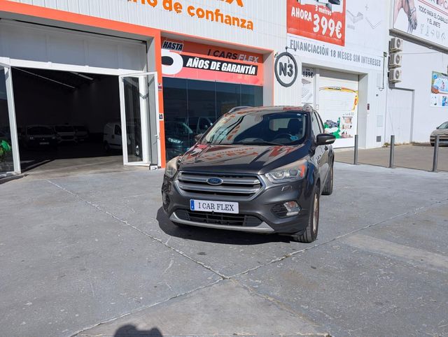 FORD Kuga 2.0 TDCi 110kW 4x4 A-S-S Titanium