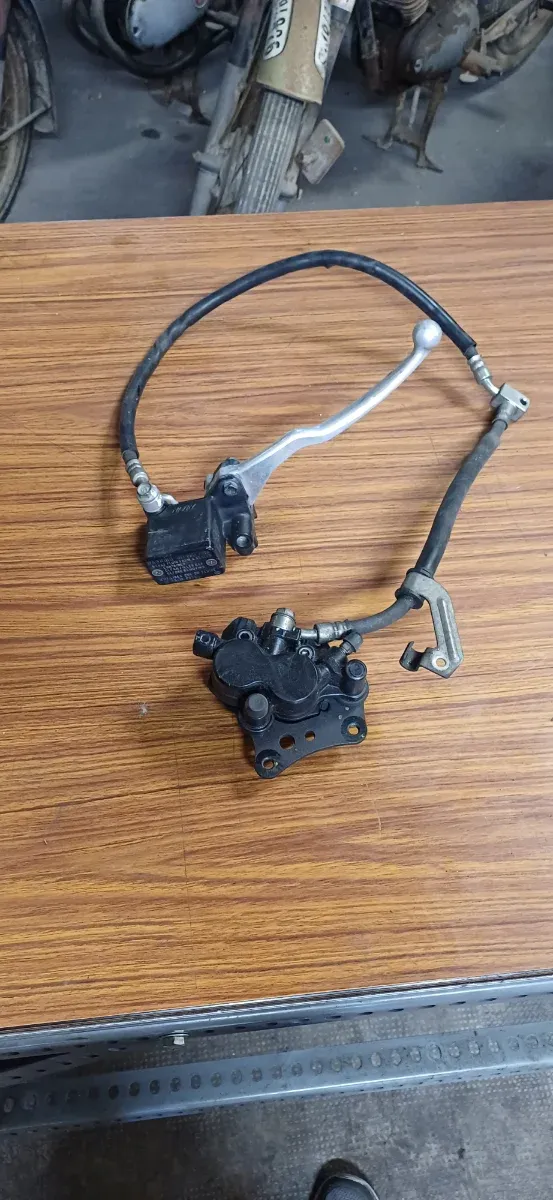 Freno delantero Suzuki Burgman 125 i 200  2012