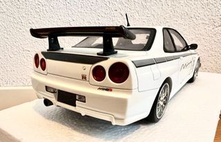 Nissan Skyline GTR R34 Mines 1:18