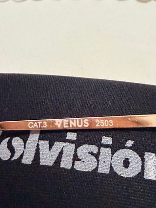 Gafas de sol Venus doradas y negras