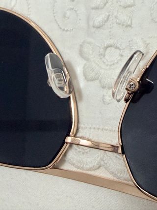 Gafas de sol Venus doradas y negras