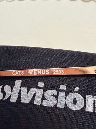 Gafas de sol Venus doradas y negras