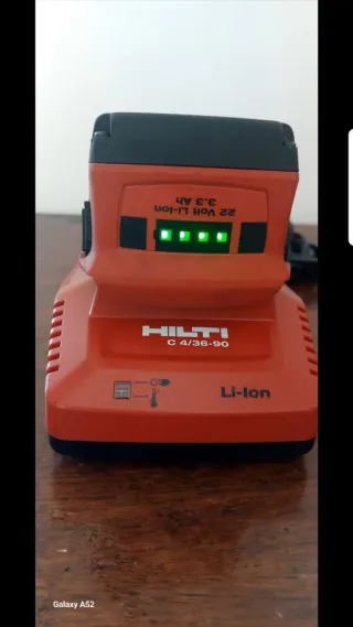 Caricabatterie Hilti C4 36-90 + Batteria 2.6Ah