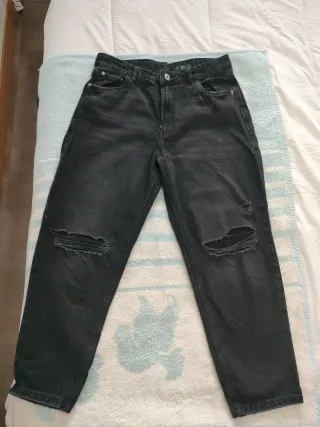 Pantalón vaquero mujer negro con rotos