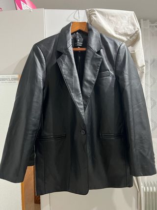 Blazer STRADIVARIUS Negro