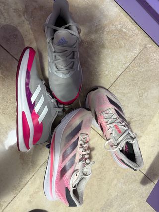Zapatillas Adidas Grises y Rosas