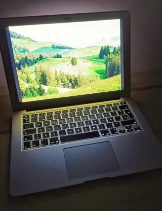 MacBook Air 13 i5 impecable