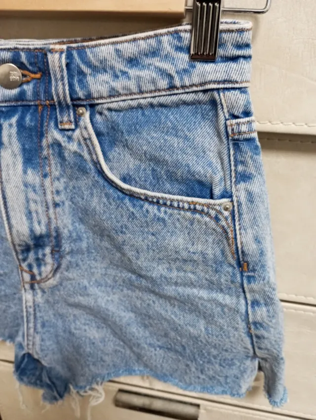 Pantalón corto vaquero Zara