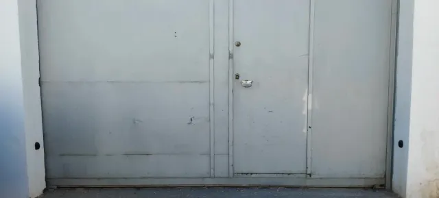 Puerta de garaje industrial,