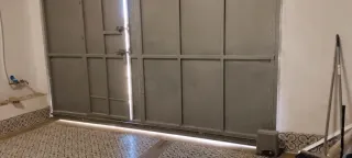 Puerta de garaje industrial,