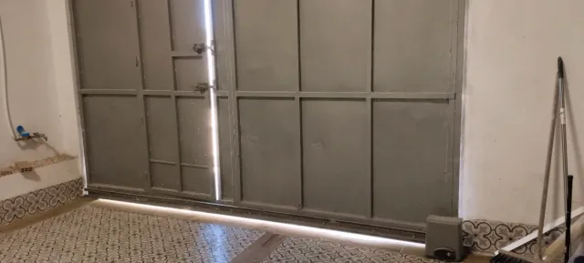 Puerta de garaje industrial,