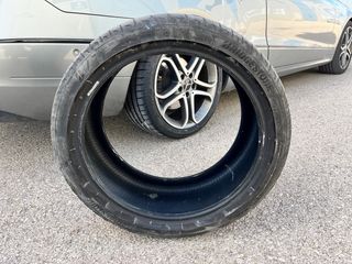 Rueda Bridgestone Potenza 255/35ZR18 94Y Lee