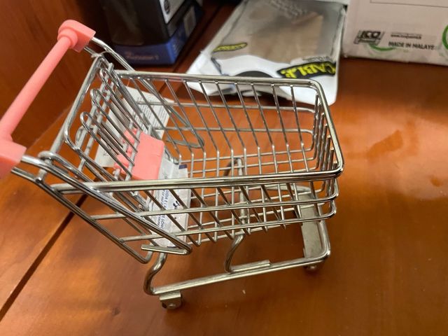 Carrello porta penne rosa