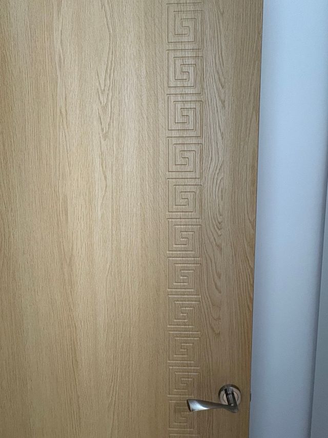 Puertas de madera maciza con cristal y sin cristal