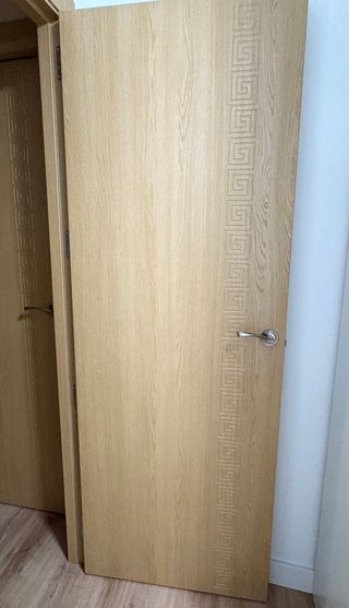 Puertas de madera maciza con cristal y sin cristal