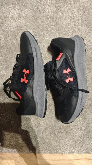 Under Armour Charged Zapatillas Negras Talla 42