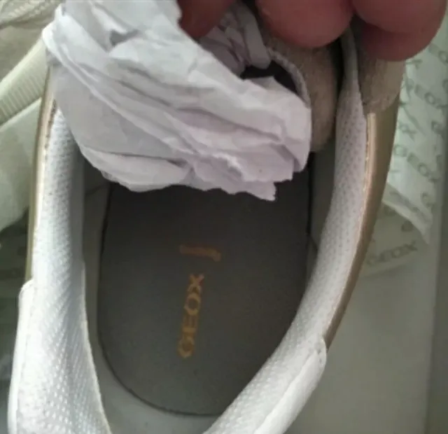 Scarpe Geox beige e bianche