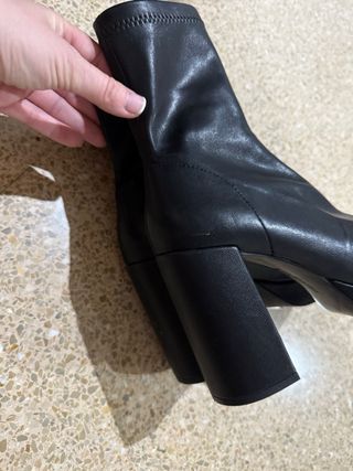 Botines Stradivarius negros plataforma