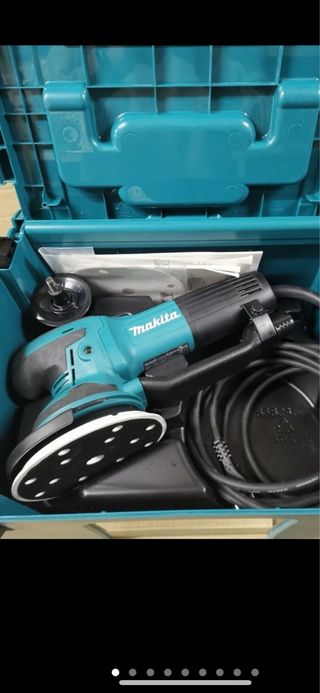 Lijadora Makita con maletín