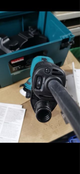 Lijadora Makita con maletín