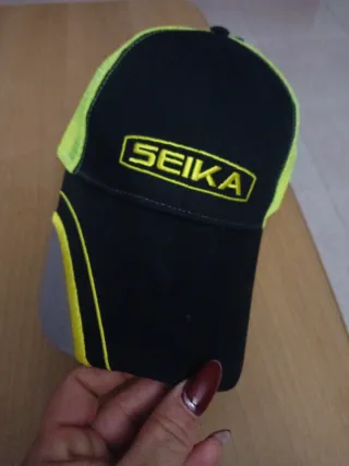 Cappellino Seika nero e giallo