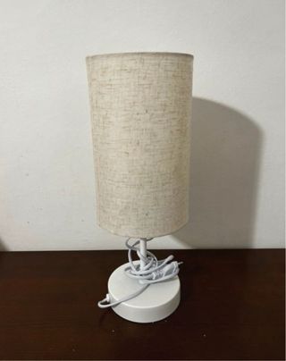Lampada da tavolo con USB