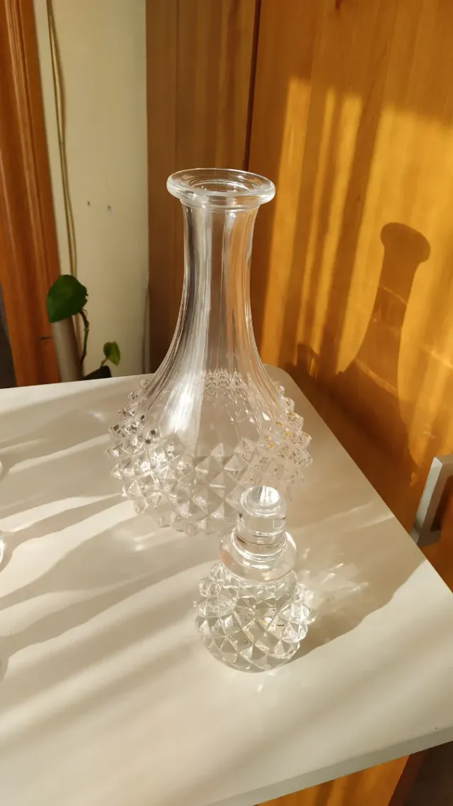 Juego copas y licorera de cristal