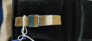 Reloj Dorado Mujer Nuevo