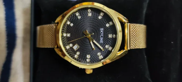 Reloj Dorado Mujer Nuevo