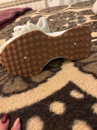 Zapatillas deportivas blancas sin usar