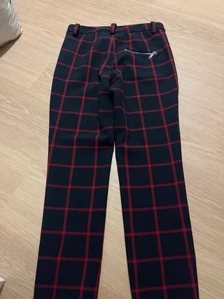 Pantalón cuadros Zara
