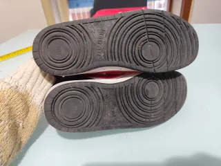 Scarpe Nike Unisex Bianche e Rosse