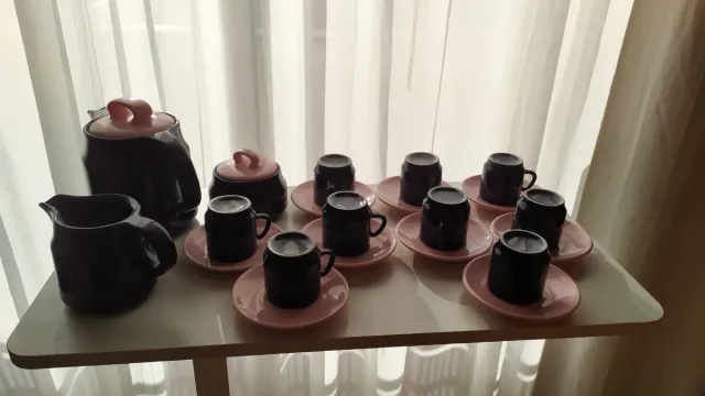 Juego de café azul y rosa