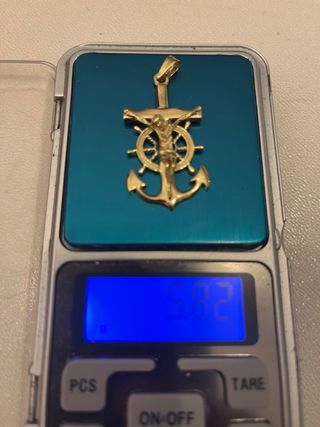 Colgante Cruz Cristo Marino Oro 18k a estrenar