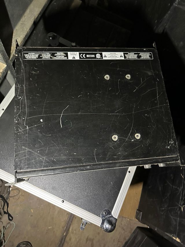 Behringer Europower EP1500 Amplificador