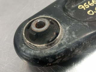 BRAZO SUSPENSION INFERIOR DELANTERO DERECHO OPEL