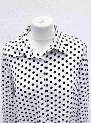 Blusa vintage lunares negros talla L